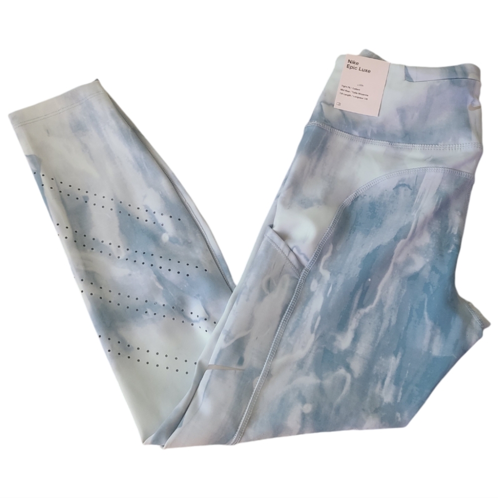 The Nike Epic Luxe Leggings are beautiful blue and white with stylish  design  M